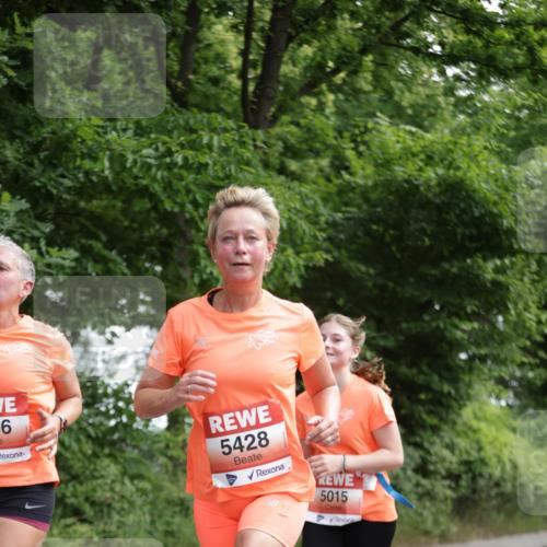 15.06.2025 - REWE Women's Run Jannik Wohlers http://msf.ph/oto/7972938 15.06.2025 10:07:37 Laufen 6, 5428, 5015 meine-sportfotos.de