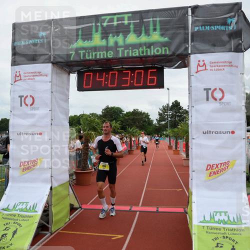 15.06.2025 - 7 Türme Triathlon Michael Strokosch http://msf.ph/oto/7972943 15.06.2025 14:03:06 Ziel 366, 727, 786 meine-sportfotos.de