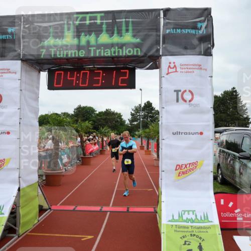 15.06.2025 - 7 Türme Triathlon Michael Strokosch http://msf.ph/oto/7972986 15.06.2025 14:03:12 Ziel 366, 571, 709, 786, 1088 meine-sportfotos.de