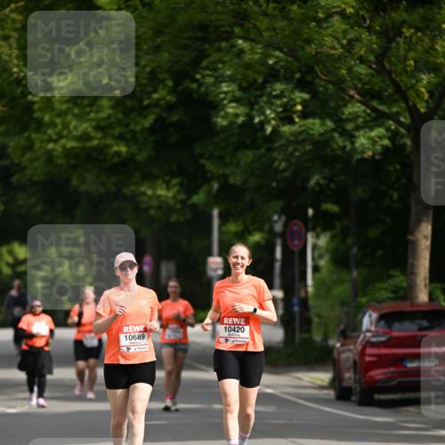 15.06.2025 - REWE Women's Run Dr. Thomas Lammeyer http://msf.ph/oto/7973017 15.06.2025 10:03:20 Laufen 10689, 10420 meine-sportfotos.de