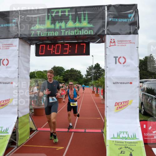 15.06.2025 - 7 Türme Triathlon Michael Strokosch http://msf.ph/oto/7973053 15.06.2025 14:03:17 Ziel 366, 571, 709, 1060, 1088 meine-sportfotos.de