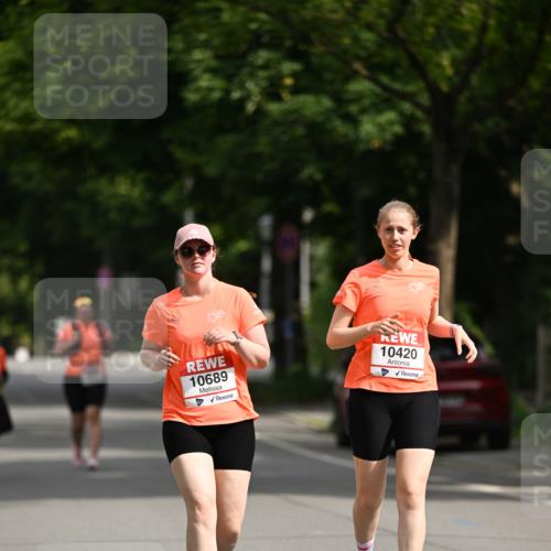 15.06.2025 - REWE Women's Run Dr. Thomas Lammeyer http://msf.ph/oto/7973061 15.06.2025 10:03:25 Laufen 10689, 10420 meine-sportfotos.de