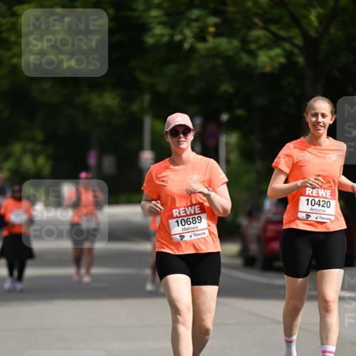15.06.2025 - REWE Women's Run Dr. Thomas Lammeyer http://msf.ph/oto/7973072 15.06.2025 10:03:26 Laufen 10689, 10420 meine-sportfotos.de