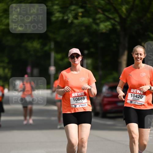 15.06.2025 - REWE Women's Run Dr. Thomas Lammeyer http://msf.ph/oto/7973090 15.06.2025 10:03:26 Laufen 10689, 10420 meine-sportfotos.de