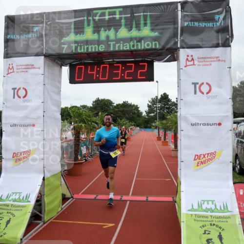 15.06.2025 - 7 Türme Triathlon Michael Strokosch http://msf.ph/oto/7973095 15.06.2025 14:03:22 Ziel 571, 773, 1049, 1060 meine-sportfotos.de