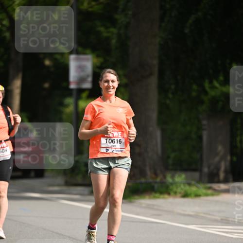 15.06.2025 - REWE Women's Run Dr. Thomas Lammeyer http://msf.ph/oto/7973121 15.06.2025 10:03:36 Laufen 504, 10616 meine-sportfotos.de