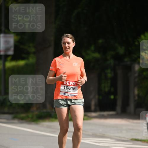 15.06.2025 - REWE Women's Run Dr. Thomas Lammeyer http://msf.ph/oto/7973162 15.06.2025 10:03:38 Laufen 10616 meine-sportfotos.de
