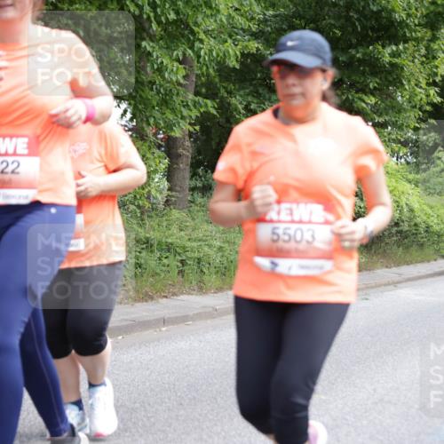 15.06.2025 - REWE Women's Run Jannik Wohlers http://msf.ph/oto/7973165 15.06.2025 10:07:46 Laufen 5222, 5503 meine-sportfotos.de
