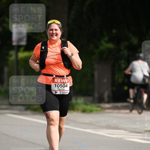 15.06.2025 - REWE Women's Run Dr. Thomas Lammeyer http://msf.ph/oto/7973205 15.06.2025 10:03:40 Laufen 10504 meine-sportfotos.de