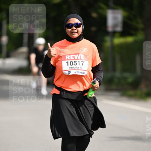 15.06.2025 - REWE Women's Run Dr. Thomas Lammeyer http://msf.ph/oto/7973237 15.06.2025 10:03:41 Laufen 10517 meine-sportfotos.de