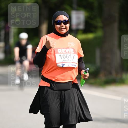 15.06.2025 - REWE Women's Run Dr. Thomas Lammeyer http://msf.ph/oto/7973252 15.06.2025 10:03:42 Laufen 10517 meine-sportfotos.de