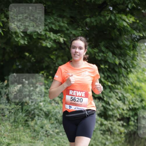 15.06.2025 - REWE Women's Run Jannik Wohlers http://msf.ph/oto/7973255 15.06.2025 10:07:57 Laufen 5620 meine-sportfotos.de