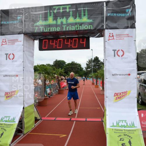 15.06.2025 - 7 Türme Triathlon Michael Strokosch http://msf.ph/oto/7973262 15.06.2025 14:04:04 Ziel 192, 1180 meine-sportfotos.de