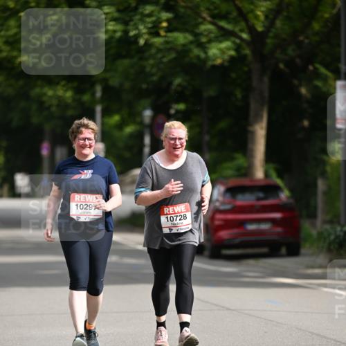 15.06.2025 - REWE Women's Run Dr. Thomas Lammeyer http://msf.ph/oto/7973329 15.06.2025 10:03:55 Laufen 1029, 10728 meine-sportfotos.de
