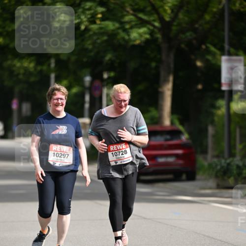 15.06.2025 - REWE Women's Run Dr. Thomas Lammeyer http://msf.ph/oto/7973345 15.06.2025 10:03:55 Laufen 10297, 10728 meine-sportfotos.de