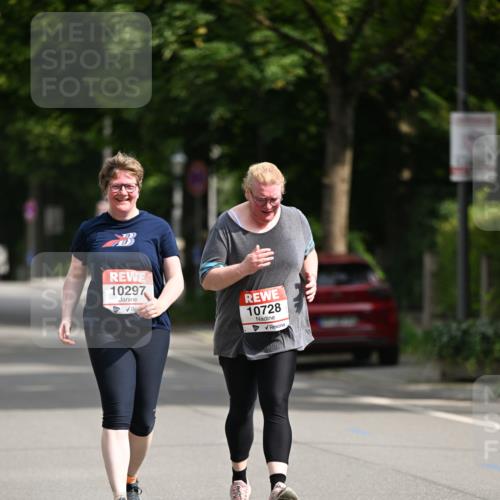 15.06.2025 - REWE Women's Run Dr. Thomas Lammeyer http://msf.ph/oto/7973354 15.06.2025 10:03:55 Laufen 10297, 10728 meine-sportfotos.de