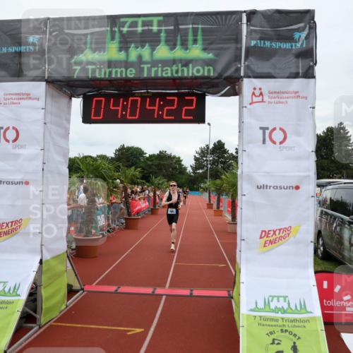 15.06.2025 - 7 Türme Triathlon Michael Strokosch http://msf.ph/oto/7973360 15.06.2025 14:04:22 Ziel 605 meine-sportfotos.de