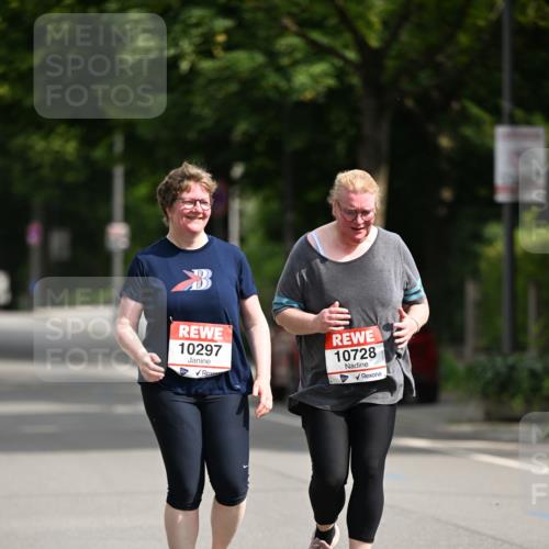 15.06.2025 - REWE Women's Run Dr. Thomas Lammeyer http://msf.ph/oto/7973385 15.06.2025 10:03:56 Laufen 10297, 10728 meine-sportfotos.de