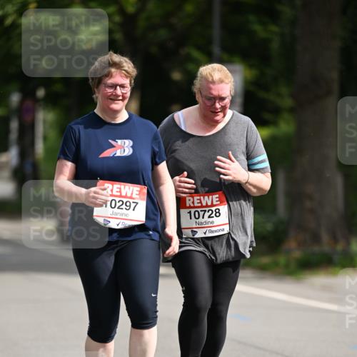 15.06.2025 - REWE Women's Run Dr. Thomas Lammeyer http://msf.ph/oto/7973443 15.06.2025 10:03:58 Laufen 0297, 10728 meine-sportfotos.de