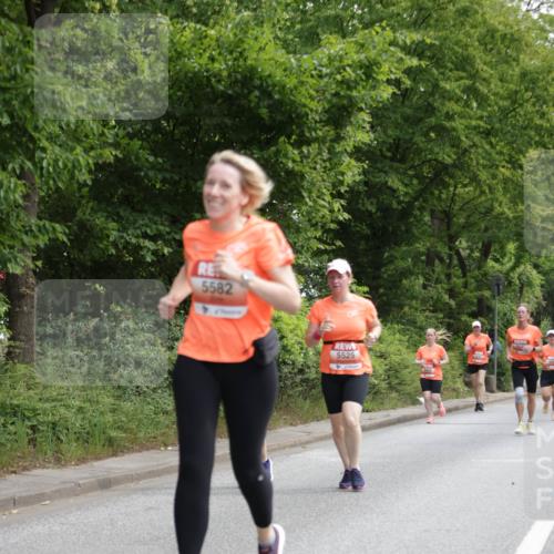 15.06.2025 - REWE Women's Run Jannik Wohlers http://msf.ph/oto/7973478 15.06.2025 10:08:09 Laufen 5582, 5525 meine-sportfotos.de