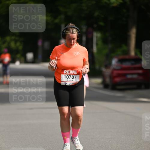 15.06.2025 - REWE Women's Run Dr. Thomas Lammeyer http://msf.ph/oto/7973494 15.06.2025 10:04:47 Laufen 10787 meine-sportfotos.de