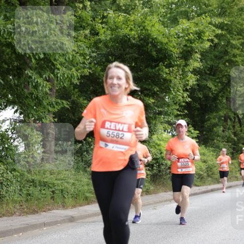15.06.2025 - REWE Women's Run Jannik Wohlers http://msf.ph/oto/7973497 15.06.2025 10:08:10 Laufen 5582, 5525 meine-sportfotos.de
