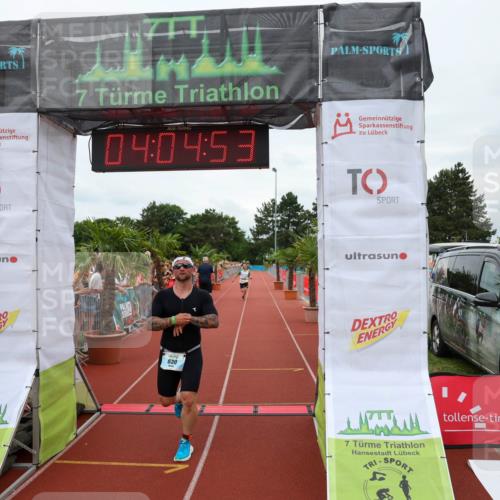 15.06.2025 - 7 Türme Triathlon Michael Strokosch http://msf.ph/oto/7973500 15.06.2025 14:04:52 Ziel 630, 837 meine-sportfotos.de