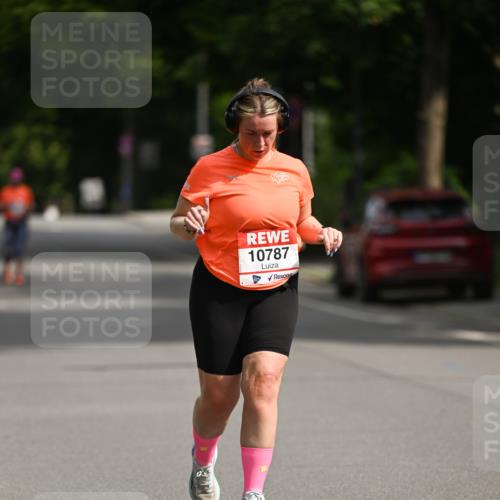 15.06.2025 - REWE Women's Run Dr. Thomas Lammeyer http://msf.ph/oto/7973502 15.06.2025 10:04:47 Laufen 10787 meine-sportfotos.de