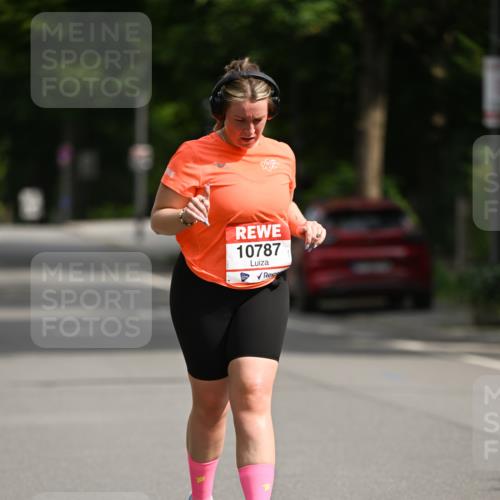 15.06.2025 - REWE Women's Run Dr. Thomas Lammeyer http://msf.ph/oto/7973522 15.06.2025 10:04:48 Laufen 10787 meine-sportfotos.de