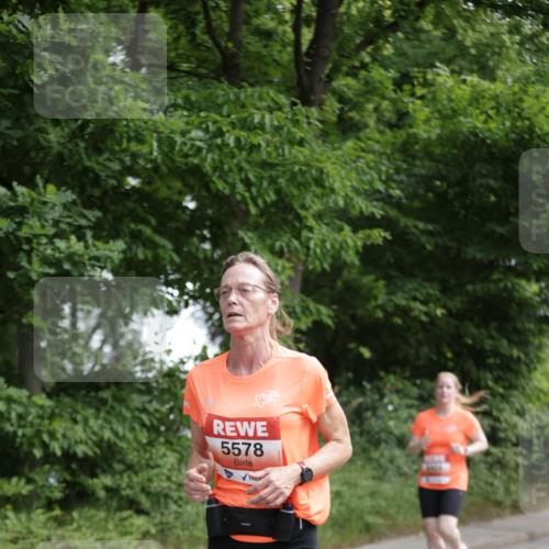 15.06.2025 - REWE Women's Run Jannik Wohlers http://msf.ph/oto/7973579 15.06.2025 10:08:16 Laufen 5578 meine-sportfotos.de