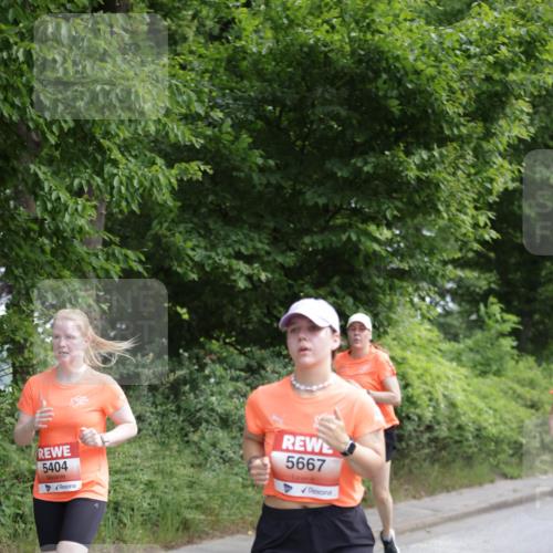 15.06.2025 - REWE Women's Run Jannik Wohlers http://msf.ph/oto/7973606 15.06.2025 10:08:17 Laufen 5404, 5667 meine-sportfotos.de