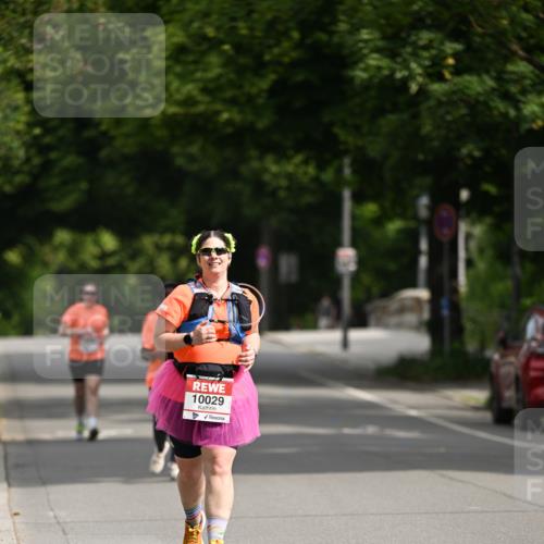 15.06.2025 - REWE Women's Run Dr. Thomas Lammeyer http://msf.ph/oto/7973624 15.06.2025 10:05:33 Laufen 10029 meine-sportfotos.de