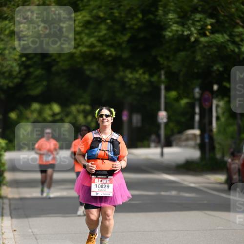 15.06.2025 - REWE Women's Run Dr. Thomas Lammeyer http://msf.ph/oto/7973628 15.06.2025 10:05:33 Laufen 10029 meine-sportfotos.de