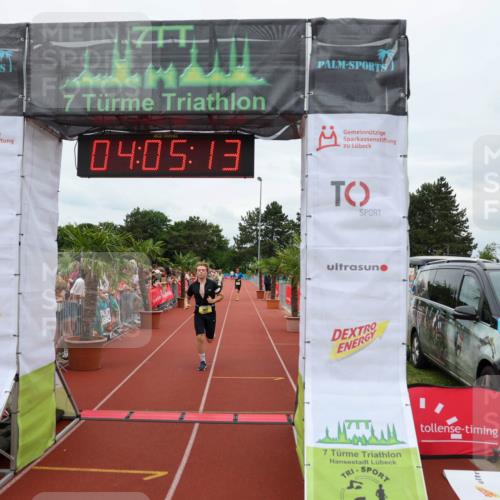 15.06.2025 - 7 Türme Triathlon Michael Strokosch http://msf.ph/oto/7973642 15.06.2025 14:05:13 Ziel 465, 1097 meine-sportfotos.de