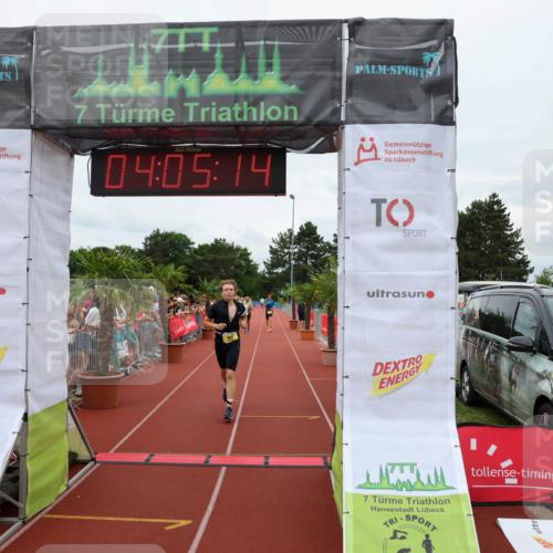 15.06.2025 - 7 Türme Triathlon Michael Strokosch http://msf.ph/oto/7973646 15.06.2025 14:05:13 Ziel 465, 1097 meine-sportfotos.de