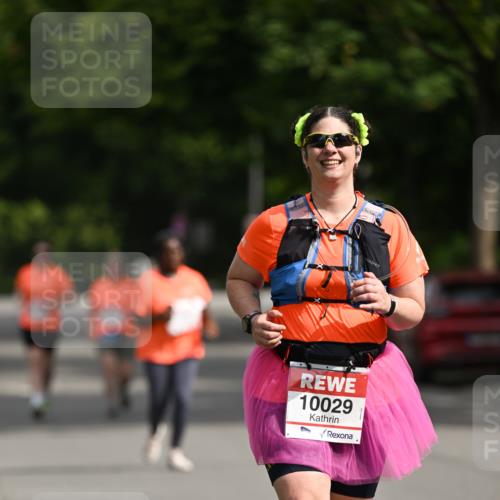 15.06.2025 - REWE Women's Run Dr. Thomas Lammeyer http://msf.ph/oto/7973708 15.06.2025 10:05:38 Laufen 10029 meine-sportfotos.de