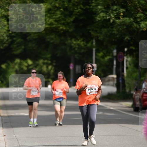 15.06.2025 - REWE Women's Run Dr. Thomas Lammeyer http://msf.ph/oto/7973737 15.06.2025 10:05:40 Laufen 10065 meine-sportfotos.de