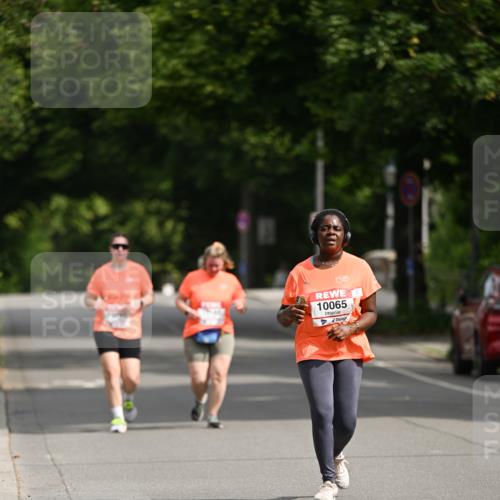 15.06.2025 - REWE Women's Run Dr. Thomas Lammeyer http://msf.ph/oto/7973757 15.06.2025 10:05:41 Laufen 10065 meine-sportfotos.de
