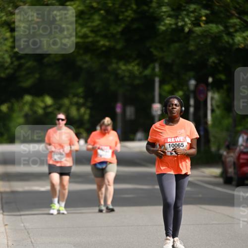 15.06.2025 - REWE Women's Run Dr. Thomas Lammeyer http://msf.ph/oto/7973775 15.06.2025 10:05:41 Laufen 10065 meine-sportfotos.de