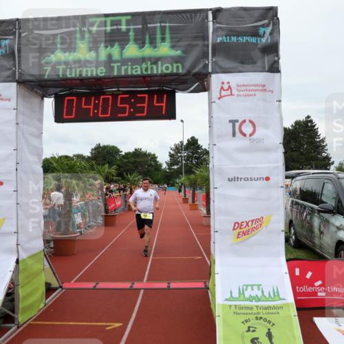 15.06.2025 - 7 Türme Triathlon Michael Strokosch http://msf.ph/oto/7973793 15.06.2025 14:05:33 Ziel 757, 926, 1139, 1144 meine-sportfotos.de