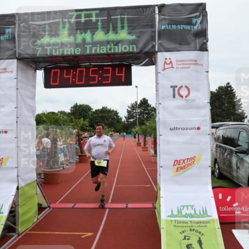 15.06.2025 - 7 Türme Triathlon Michael Strokosch http://msf.ph/oto/7973805 15.06.2025 14:05:34 Ziel 757, 926, 1139, 1144 meine-sportfotos.de