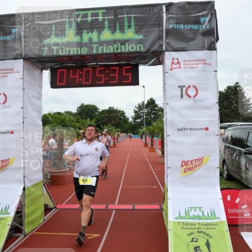 15.06.2025 - 7 Türme Triathlon Michael Strokosch http://msf.ph/oto/7973815 15.06.2025 14:05:34 Ziel 757, 926, 1139, 1144 meine-sportfotos.de