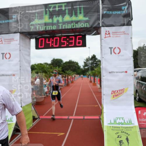 15.06.2025 - 7 Türme Triathlon Michael Strokosch http://msf.ph/oto/7973827 15.06.2025 14:05:35 Ziel 757, 926, 1139, 1144 meine-sportfotos.de