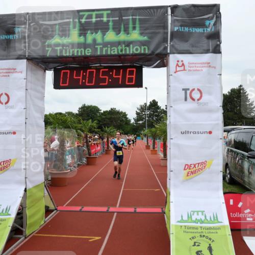 15.06.2025 - 7 Türme Triathlon Michael Strokosch http://msf.ph/oto/7973866 15.06.2025 14:05:47 Ziel 971, 1031 meine-sportfotos.de