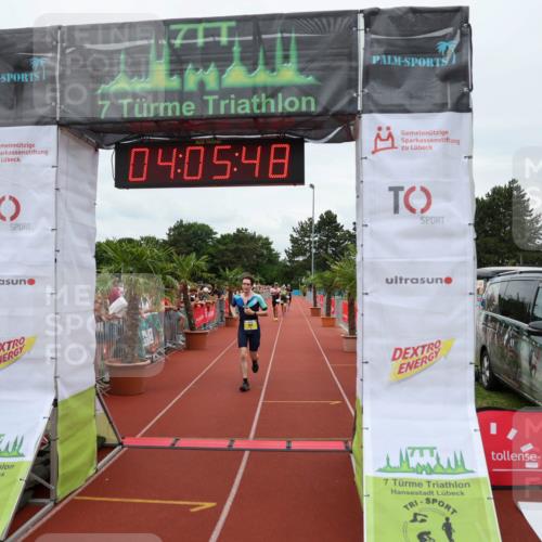 15.06.2025 - 7 Türme Triathlon Michael Strokosch http://msf.ph/oto/7973869 15.06.2025 14:05:48 Ziel 971, 1031 meine-sportfotos.de