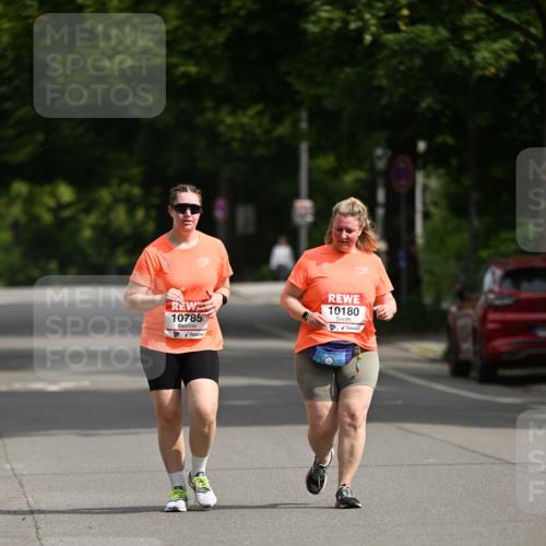 15.06.2025 - REWE Women's Run Dr. Thomas Lammeyer http://msf.ph/oto/7973904 15.06.2025 10:05:47 Laufen 10785, 10180 meine-sportfotos.de