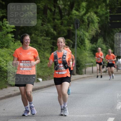 15.06.2025 - REWE Women's Run Jannik Wohlers http://msf.ph/oto/7973958 15.06.2025 10:08:39 Laufen 5229, 5524 meine-sportfotos.de