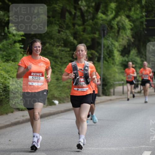15.06.2025 - REWE Women's Run Jannik Wohlers http://msf.ph/oto/7973963 15.06.2025 10:08:39 Laufen 5229, 5524 meine-sportfotos.de