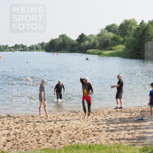 21.06.2025 - 27. Vierlanden-Triathlon MichiJ http://msf.ph/oto/7973987 15.06.2026 08:38:54 Schwimmen 94, 182 meine-sportfotos.de