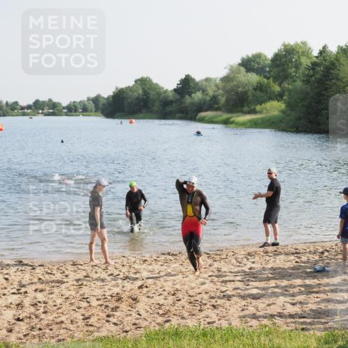 21.06.2025 - 27. Vierlanden-Triathlon MichiJ http://msf.ph/oto/7973992 15.06.2026 08:38:54 Schwimmen 94, 182 meine-sportfotos.de